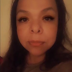 Meet your Posher, Esther